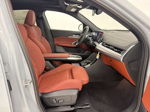 New 2026 BMW X2 xDrive28i w/ Technology Package AWD/4WD image 25