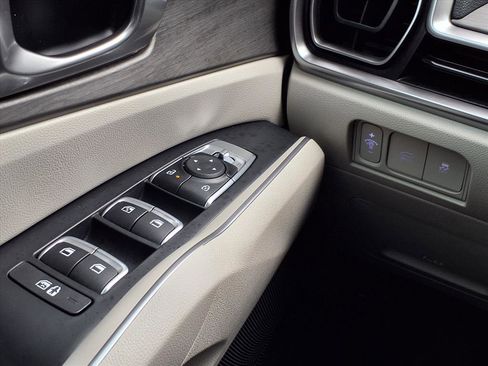 Used 2025 Kia Sorento X-Line EX image 23