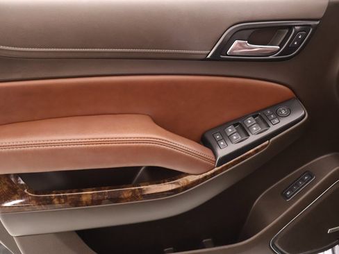 Used 2018 Chevrolet Tahoe Premier image 20