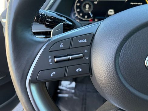 Used 2022 Hyundai Sonata Limited w/ Preferred Accessory Package image 23