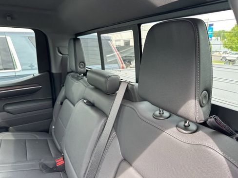 Used 2024 GMC Sierra 1500 SLT w/ SLT Premium Package AWD/4WD image 12