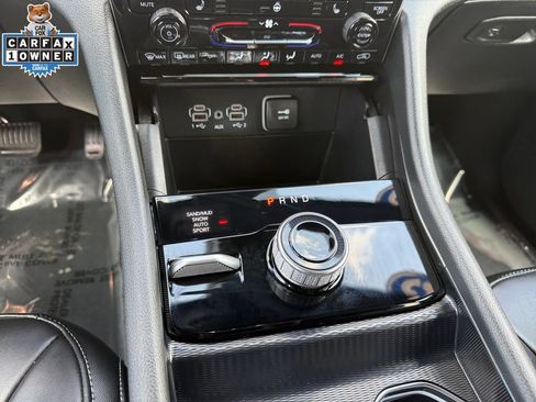 Used 2025 Jeep Grand Cherokee Limited AWD/4WD image 13