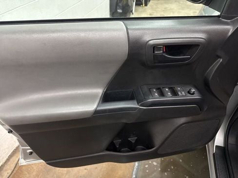 Used 2023 Toyota Tacoma SR AWD/4WD image 8