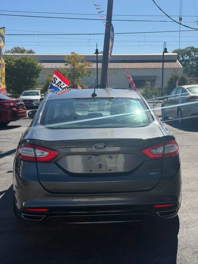 Used 2016 Ford Fusion SE w/ Equipment Group 202A AWD/4WD image 18