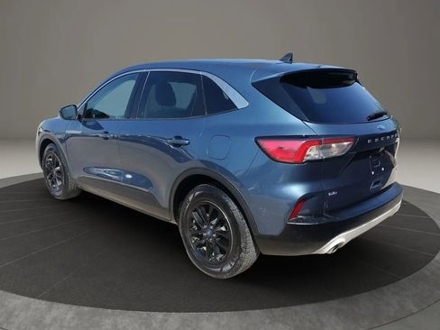 Used 2020 Ford Escape SE image 4