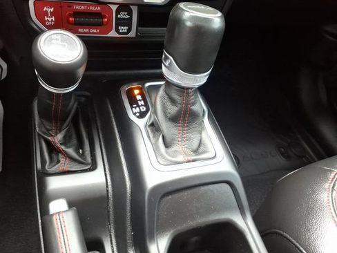 Used 2021 Jeep Gladiator Rubicon AWD/4WD image 20