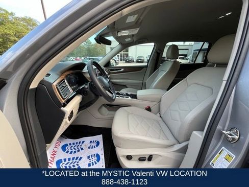 Certified 2024 Volkswagen Atlas SE image 30