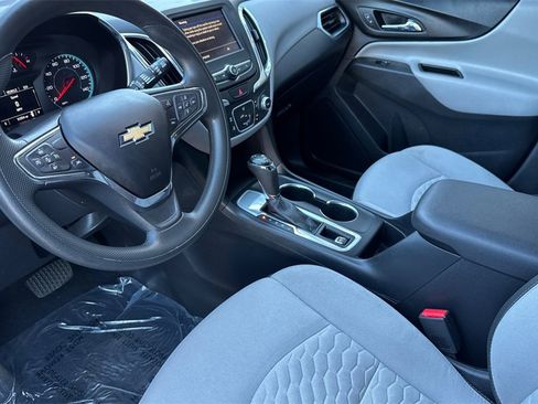 Used 2020 Chevrolet Equinox LS image 14