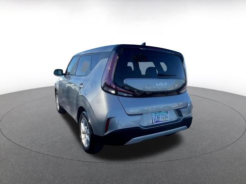 Used 2025 Kia Soul LX w/ LX Technology Package image 11