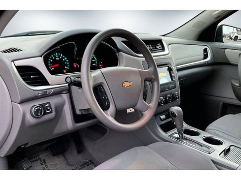 Used 2013 Chevrolet Traverse LS image 16