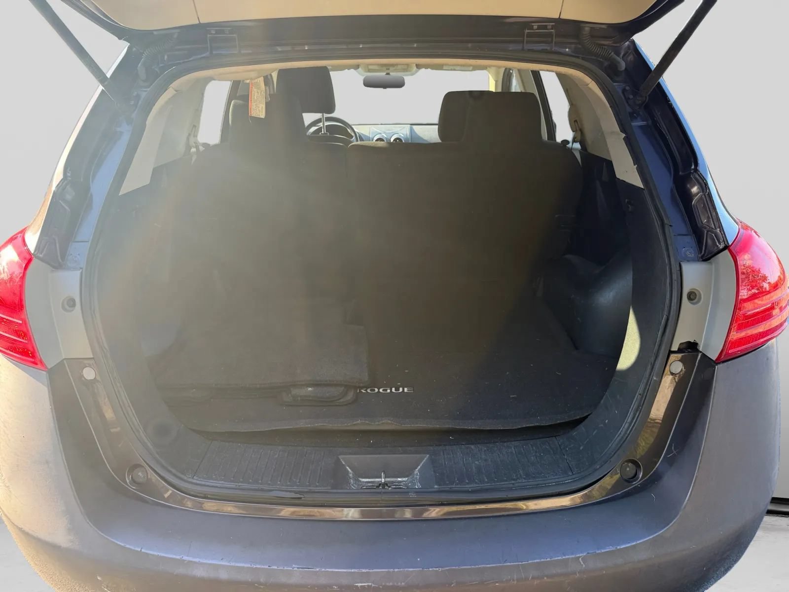 Used 2013 Nissan Rogue SV w/ Premium Pkg AWD/4WD image 19