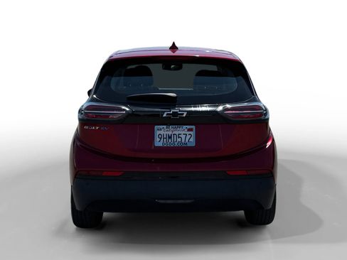 Used 2023 Chevrolet Bolt LT w/ Infotainment Package FWD image 4