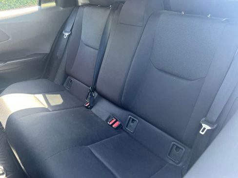 Used 2024 Toyota Prius LE FWD image 5