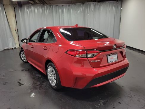 Used 2020 Toyota Corolla LE FWD image 6