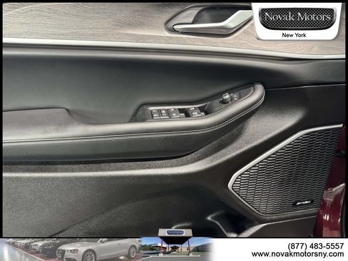 Used 2023 Jeep Grand Cherokee Limited AWD/4WD image 17
