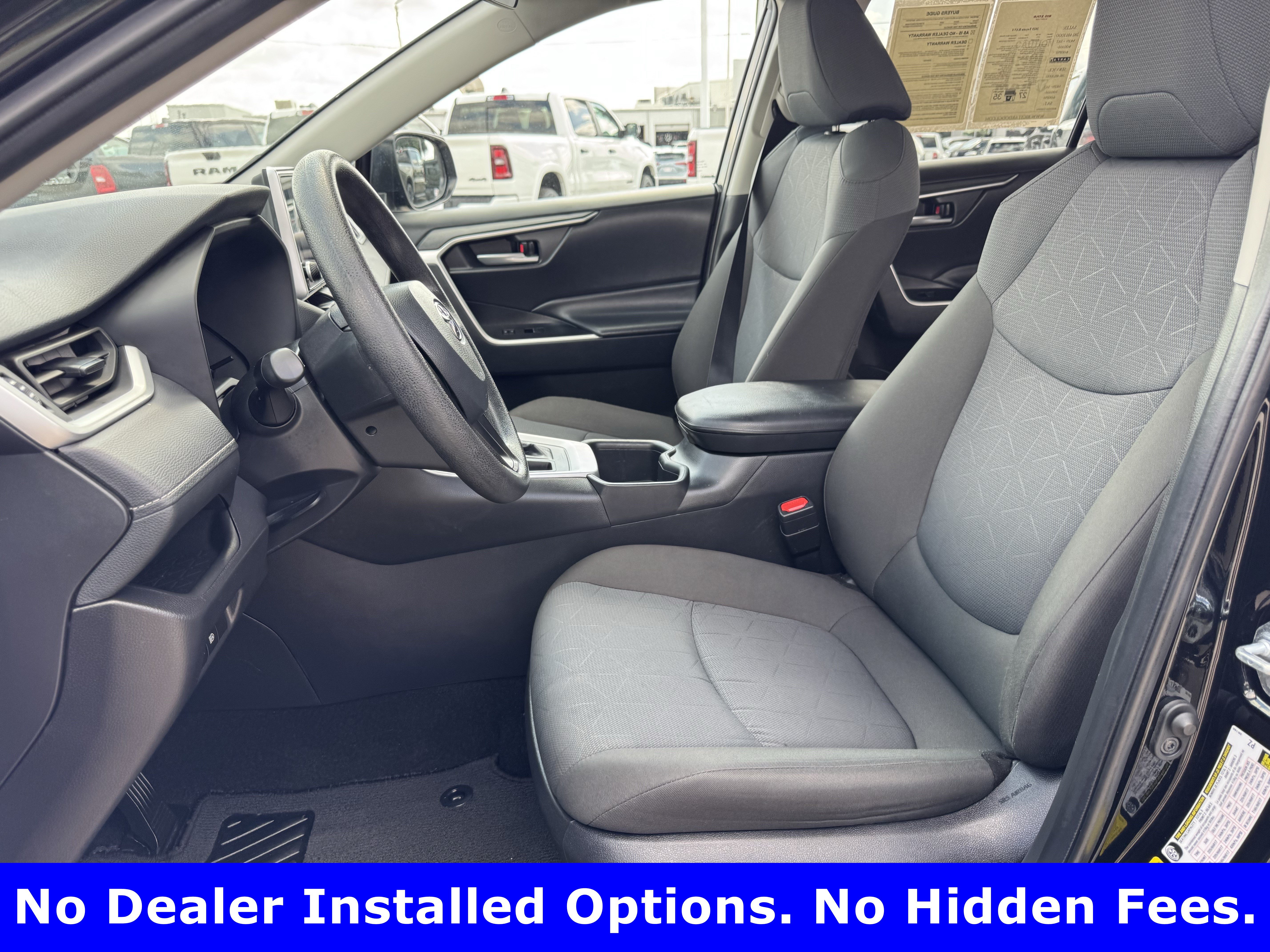 Used 2025 Toyota RAV4 XLE FWD image 22