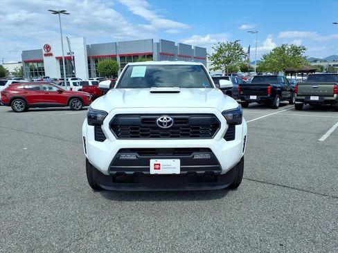 Certified 2024 Toyota Tacoma TRD Sport AWD/4WD image 10