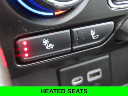 Used 2022 Chevrolet Tahoe LT w/ Luxury Package image 5