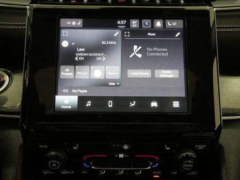 Used 2022 Jeep Grand Cherokee L Laredo w/ Luxury Tech Group I AWD/4WD image 22