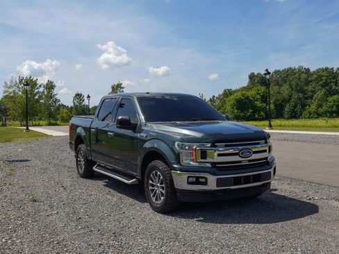 Used 2018 Ford F150 XLT AWD/4WD image 7
