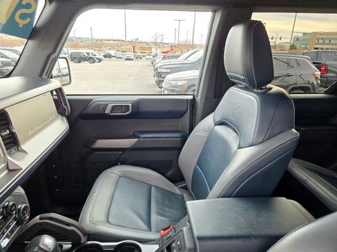 Used 2022 Ford Bronco Outer Banks w/ Sasquatch Package image 22