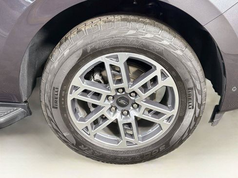 Used 2025 Ford Expedition Active AWD/4WD image 37