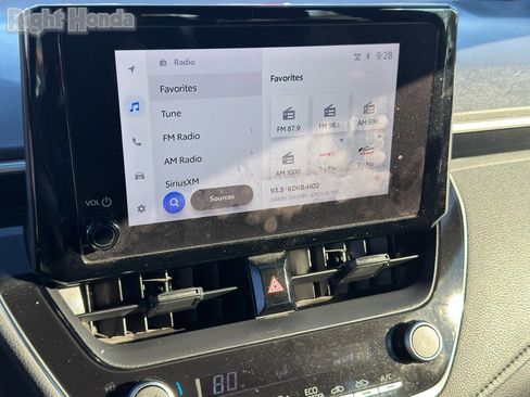 Used 2024 Toyota Corolla SE image 19