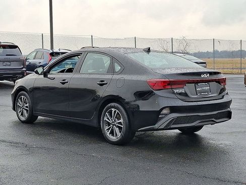 Certified 2023 Kia Forte LXS image 4