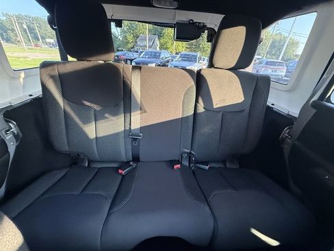 Used 2016 Jeep Wrangler Unlimited Sport AWD/4WD image 22