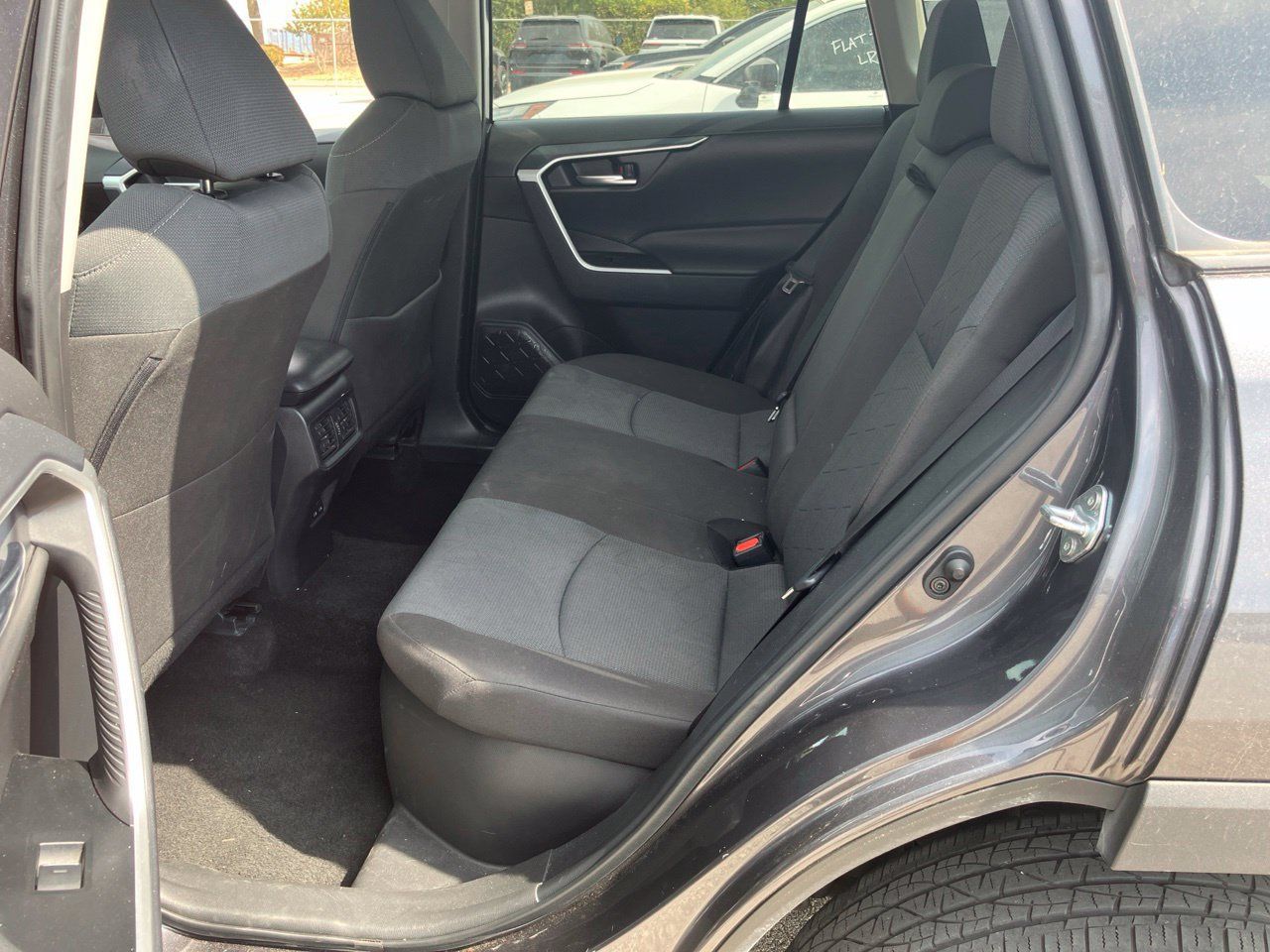 Used 2025 Toyota RAV4 XLE AWD/4WD image 8