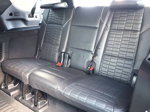 Used 2021 Cadillac Escalade ESV Sport Platinum AWD/4WD image 27