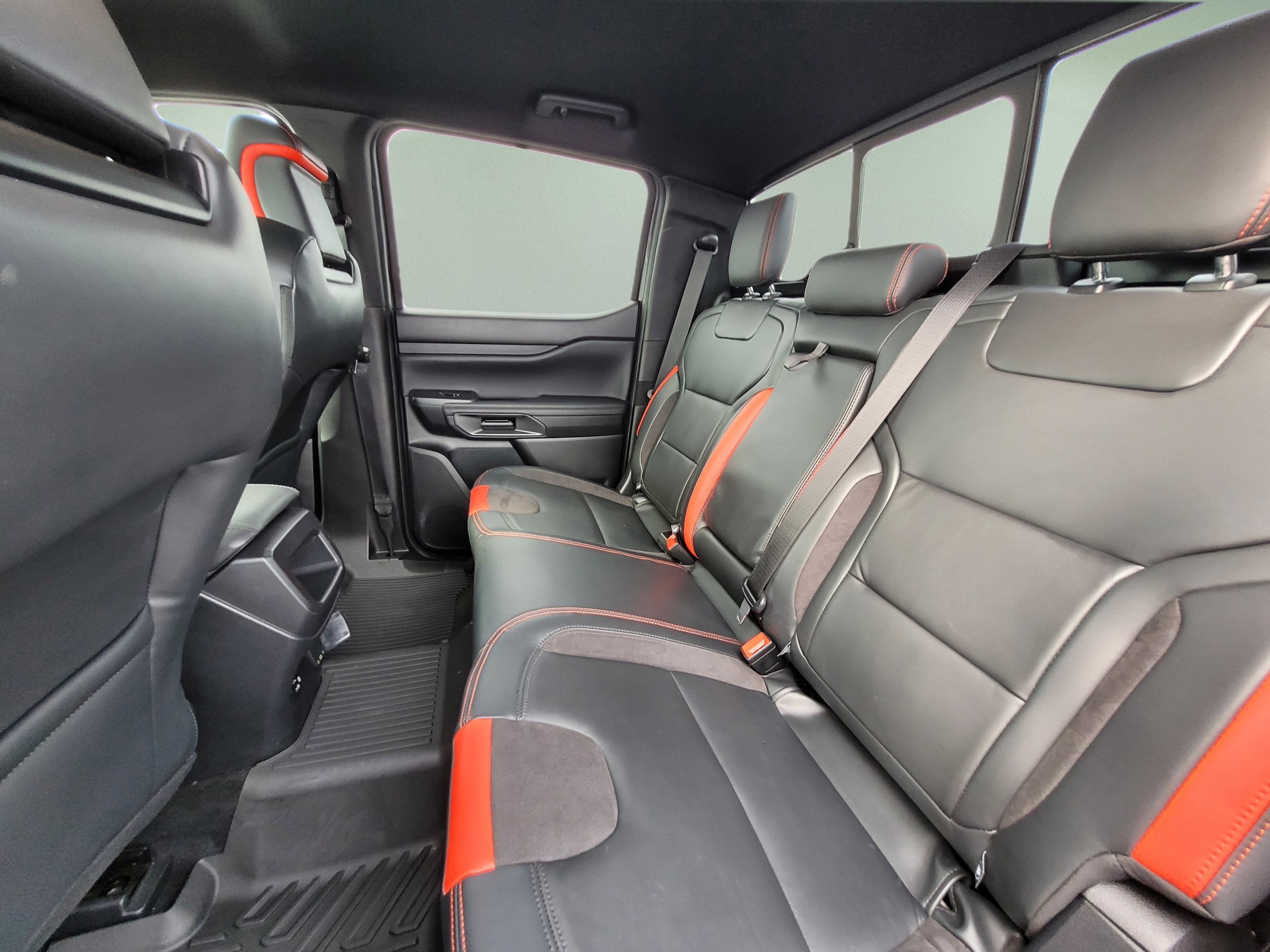 Used 2025 Ford Ranger Raptor AWD/4WD image 17