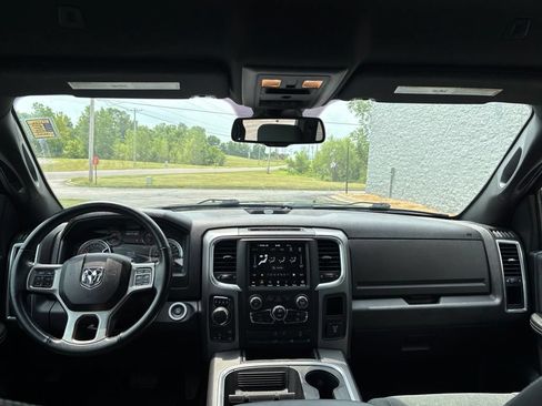 Used 2022 RAM 1500 Warlock AWD/4WD image 12