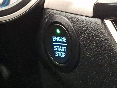 Used 2022 Ford Escape SE w/ Cold Weather Package image 23