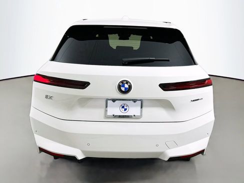 Used 2026 BMW iX xDrive45 w/ Premium Package image 6