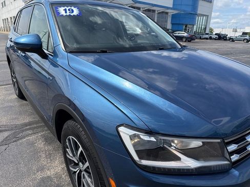 Used 2019 Volkswagen Tiguan SE AWD/4WD image 12