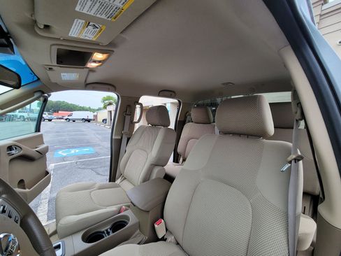 Used 2007 Nissan Frontier SE w/ SE Value Truck Pkg AWD/4WD image 25