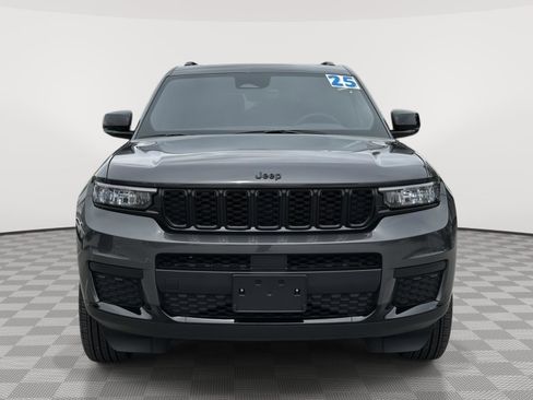 Used 2025 Jeep Grand Cherokee L Altitude AWD/4WD image 2