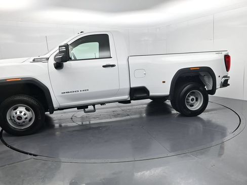 Used 2022 GMC Sierra 3500 Pro w/ Convenience Package AWD/4WD image 4