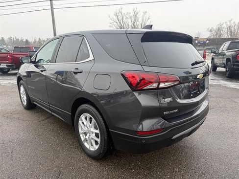 Used 2023 Chevrolet Equinox LT image 6