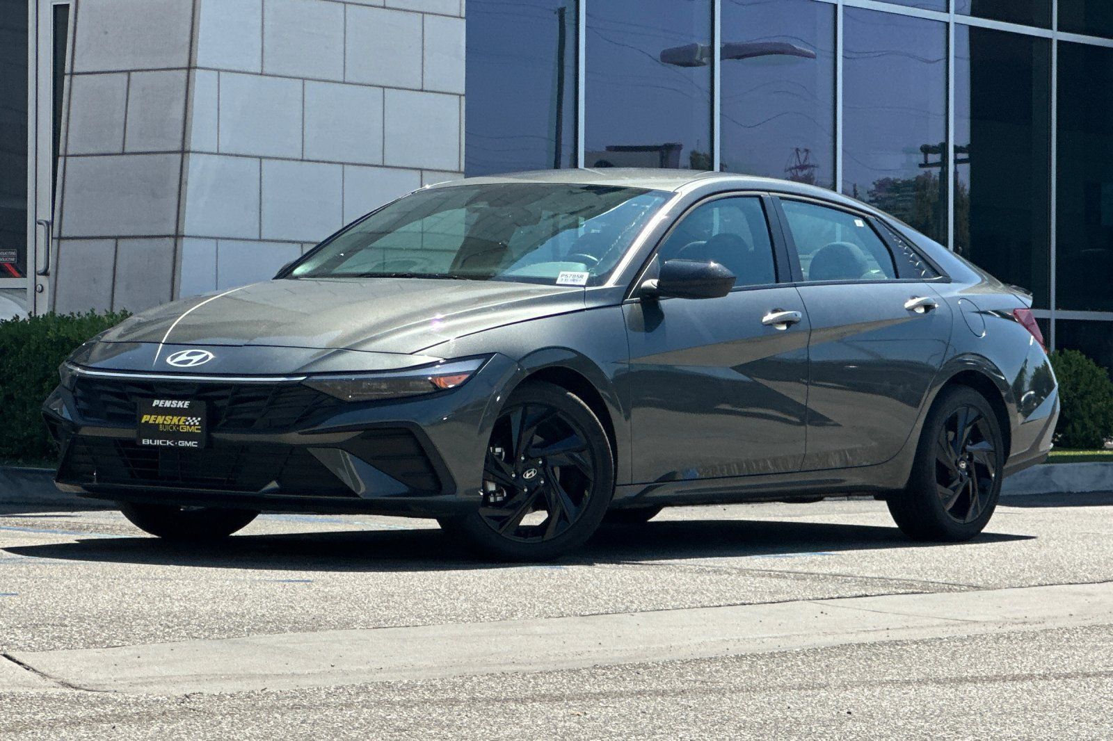 Used 2026 Hyundai Elantra Sport FWD image 8