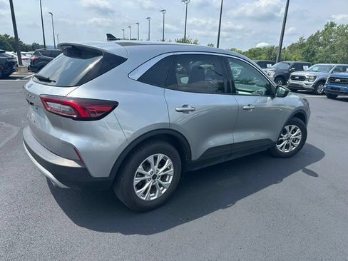 Used 2024 Ford Escape Active FWD image 3