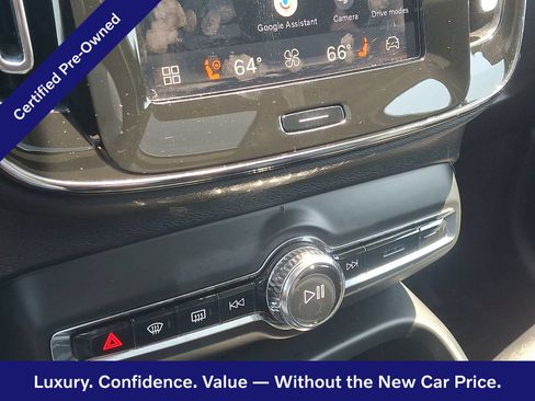 Certified 2024 Volvo XC40 B5 Plus w/ Protection Package Premier AWD/4WD image 17