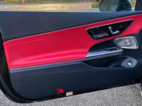 New 2026 Mercedes-Benz CLE 300 4MATIC Coupe image 12