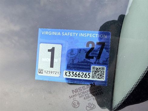 Used 2016 Nissan Sentra SV w/ Driver's Assist Package image 33