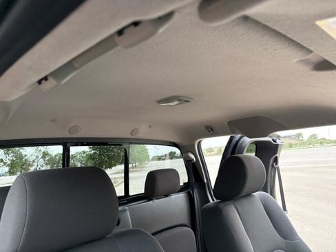 Used 2006 Nissan Frontier XE w/ (G01) XE Preferred Pkg RWD image 37