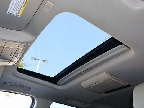 Used 2019 GMC Yukon SLT w/ Open Road Package image 30