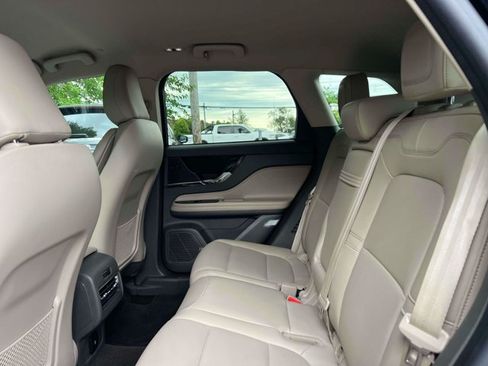Used 2022 Lincoln Corsair AWD w/ Equipment Group 101A image 16
