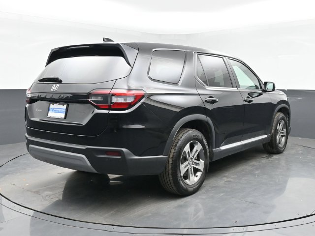 Used 2025 Honda Pilot EX-L image 10