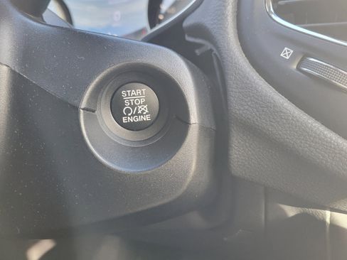 Used 2021 Jeep Compass Sport image 17